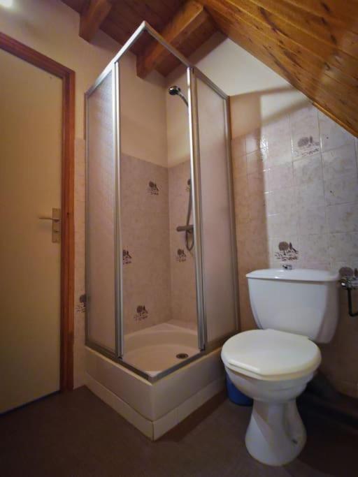 Logement 6 Pers Au Coeur Des Montagnes Pyreneennes Linge De Maison Et Papier Toilette Non Fournis Boutx Exterior photo